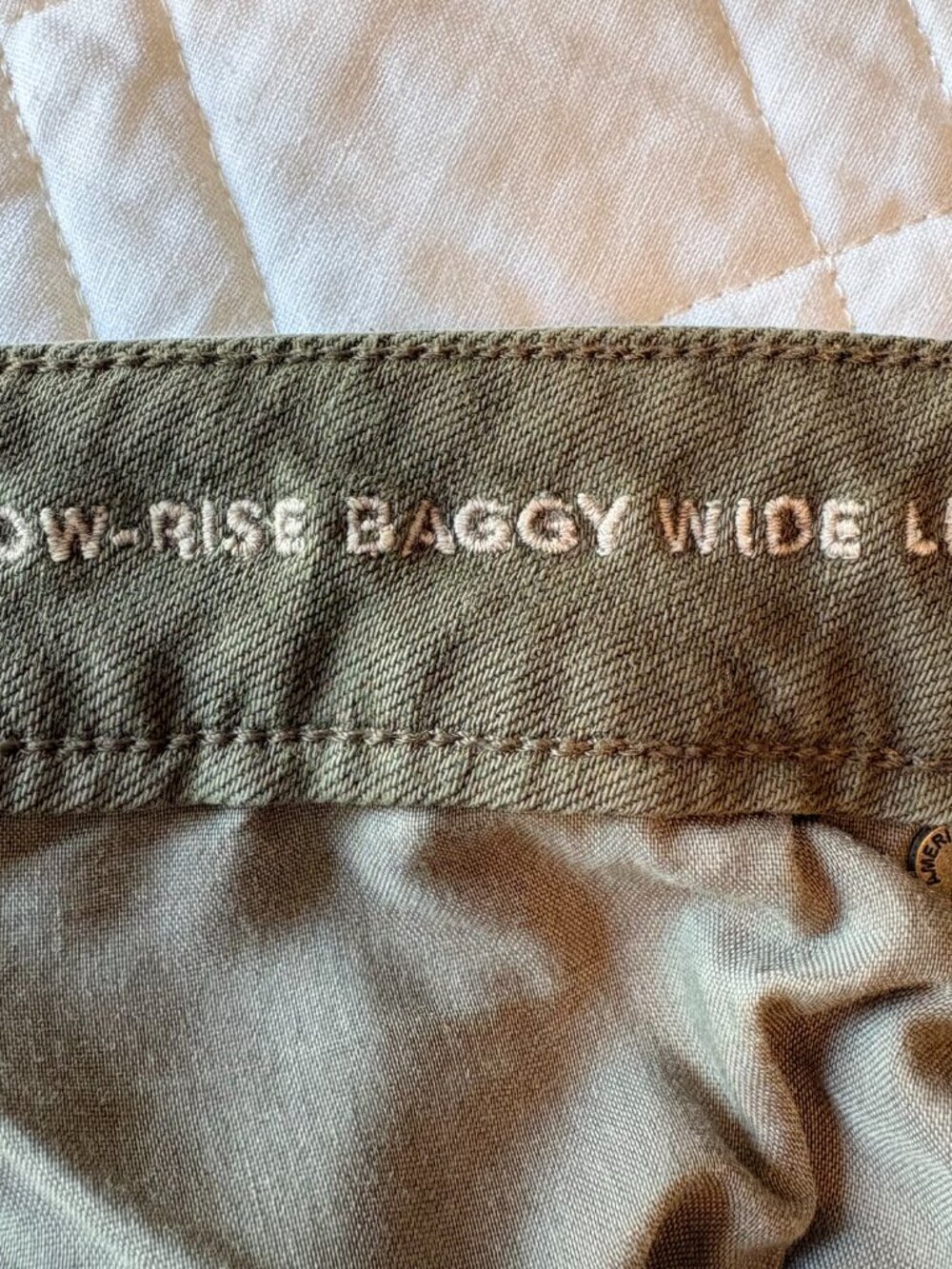 American Eagle Low-Rise Baggy Wide-Leg Jeans Size 14 Olive Green Stretch Y2K - Picture 5 of 10